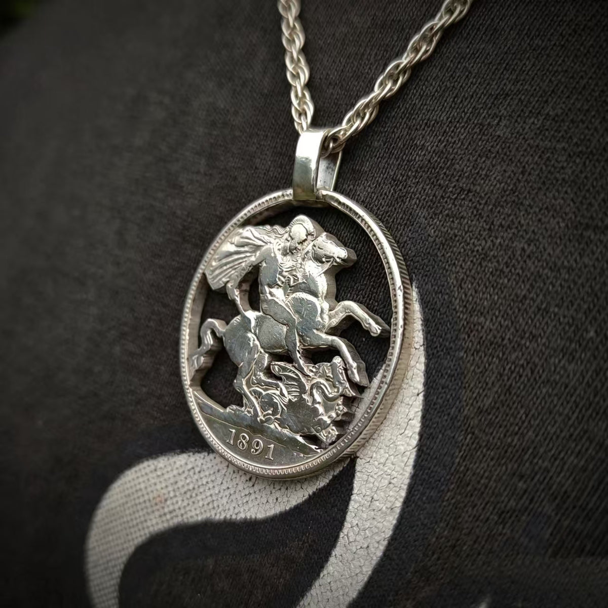🇬🇧St George and the Dragon Coin Pendant - Victorian Crown 1891